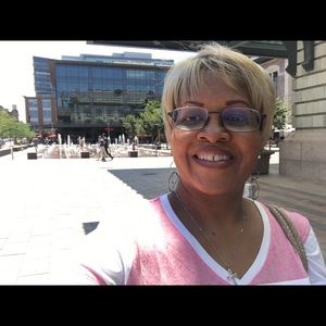 Meet your Posher, Carol